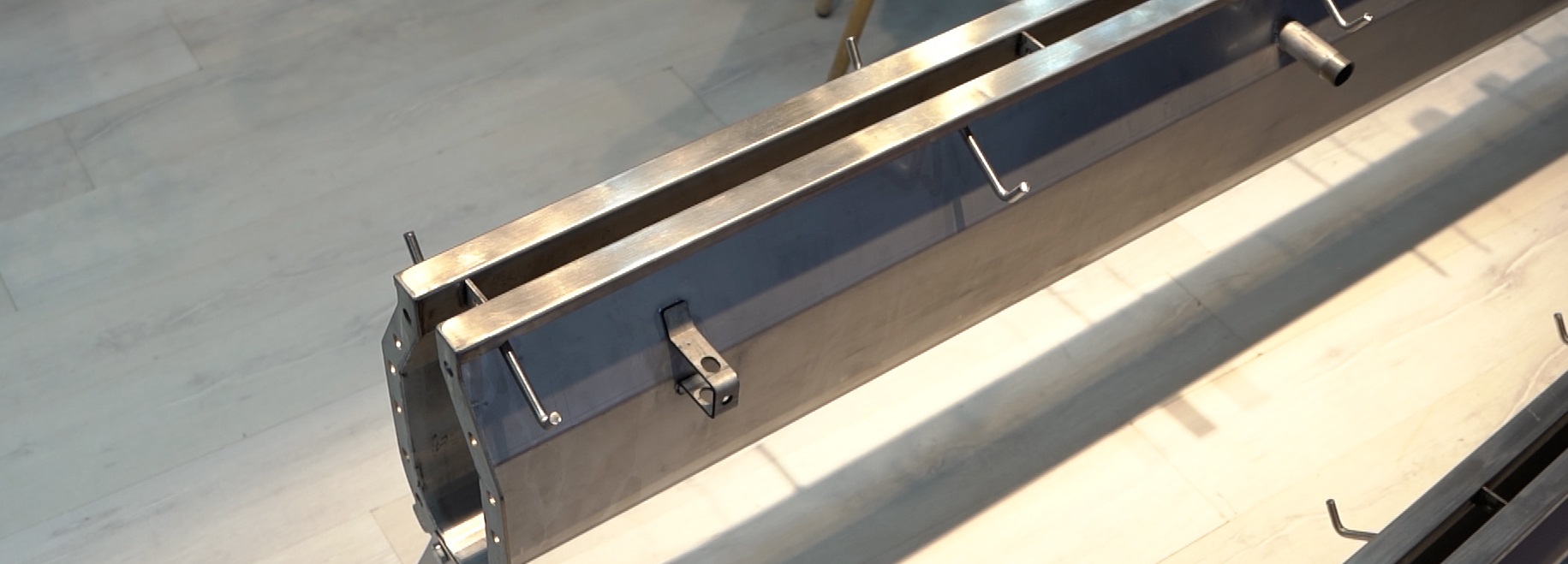 درین دهانه باریک / Slot Drain